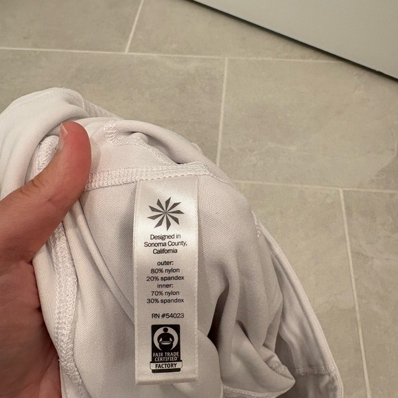 Athleta Stealth TruCool White Skort Tennis Skirt Size Small - Picture 13 of 14